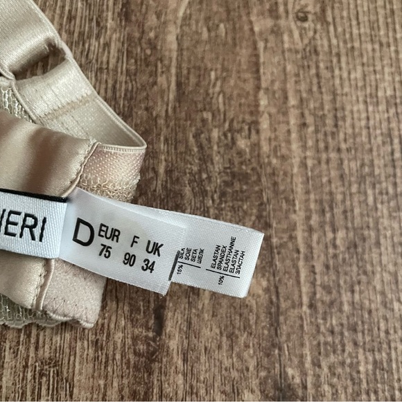 I.D. Sarrieri Women's Tan Lace Silk Balconette Bra Size 34D - Picture 3 of 5